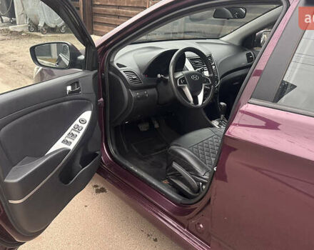 Фіолетовий Хендай Акцент, об'ємом двигуна 1.4 л та пробігом 145 тис. км за 4900 $, фото 5 на Automoto.ua