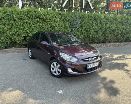 Фіолетовий Хендай Акцент, об'ємом двигуна 1.4 л та пробігом 130 тис. км за 8700 $, фото 1 на Automoto.ua