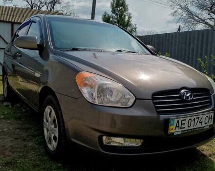 Коричневый Хендай Акцент, объемом двигателя 1.4 л и пробегом 100 тыс. км за 5499 $, фото 12 на Automoto.ua