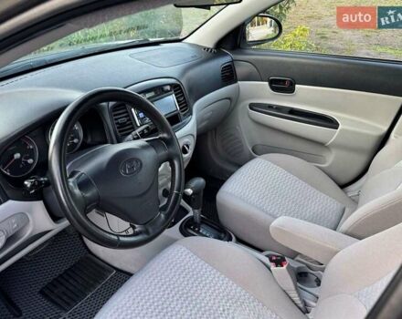 Коричневый Хендай Акцент, объемом двигателя 1.6 л и пробегом 92 тыс. км за 7500 $, фото 5 на Automoto.ua