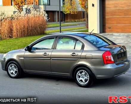 Коричневый Хендай Акцент, объемом двигателя 1.6 л и пробегом 92 тыс. км за 7500 $, фото 3 на Automoto.ua