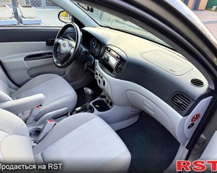 Коричневый Хендай Акцент, объемом двигателя 1.6 л и пробегом 92 тыс. км за 7500 $, фото 8 на Automoto.ua