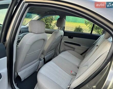 Коричневый Хендай Акцент, объемом двигателя 1.6 л и пробегом 92 тыс. км за 7500 $, фото 6 на Automoto.ua