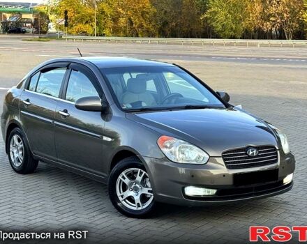 Коричневый Хендай Акцент, объемом двигателя 1.6 л и пробегом 92 тыс. км за 7500 $, фото 4 на Automoto.ua