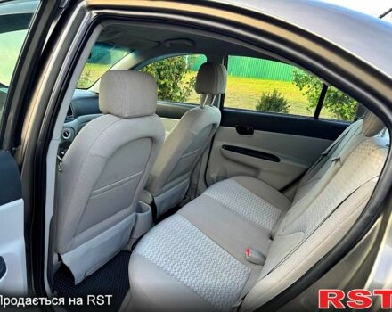 Коричневый Хендай Акцент, объемом двигателя 1.6 л и пробегом 92 тыс. км за 7500 $, фото 6 на Automoto.ua