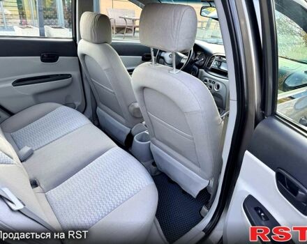 Коричневый Хендай Акцент, объемом двигателя 1.6 л и пробегом 92 тыс. км за 7500 $, фото 7 на Automoto.ua