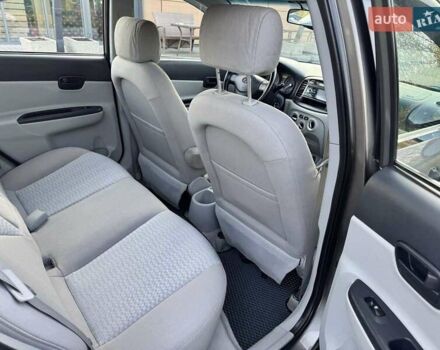 Коричневый Хендай Акцент, объемом двигателя 1.6 л и пробегом 92 тыс. км за 7500 $, фото 7 на Automoto.ua