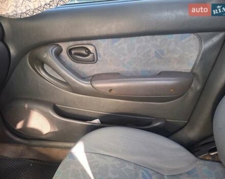 Красный Хендай Акцент, объемом двигателя 1.5 л и пробегом 294 тыс. км за 2700 $, фото 8 на Automoto.ua