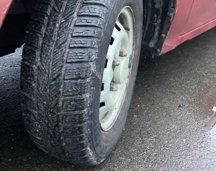 Червоний Хендай Акцент, об'ємом двигуна 1.4 л та пробігом 230 тис. км за 1750 $, фото 7 на Automoto.ua