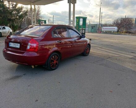 Красный Хендай Акцент, объемом двигателя 1.6 л и пробегом 255 тыс. км за 5600 $, фото 3 на Automoto.ua