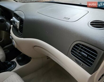 Хендай Акцент 2007 в Харькове на Automoto.ua Красный Хендай Акцент, объемом двигателя 1.4 л и пробегом 143 тыс. км за 4750 $, фото 27 на Automoto.ua