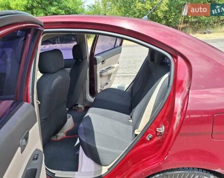 Красный Хендай Акцент, объемом двигателя 1.4 л и пробегом 258 тыс. км за 5200 $, фото 7 на Automoto.ua