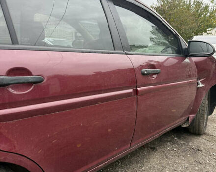 Красный Хендай Акцент, объемом двигателя 1.4 л и пробегом 186 тыс. км за 1500 $, фото 5 на Automoto.ua