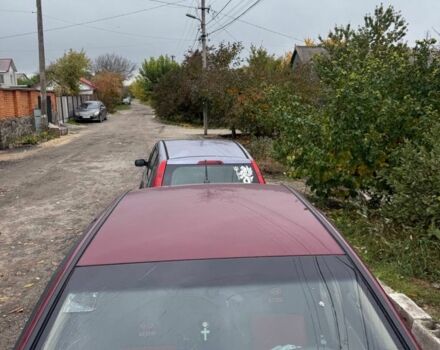 Хендай Акцент 2007 у Запоріжжя на Automoto.ua Червоний Хендай Акцент, об'ємом двигуна 1.4 л та пробігом 180 тис. км за 1700 $, фото 9 на Automoto.ua