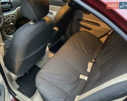 Хендай Акцент 2007 у Рівному на Automoto.ua Червоний Хендай Акцент, об'ємом двигуна 1.4 л та пробігом 335 тис. км за 5300 $, фото 9 на Automoto.ua