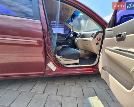 Красный Хендай Акцент, объемом двигателя 1.4 л и пробегом 258 тыс. км за 5200 $, фото 3 на Automoto.ua