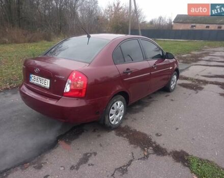 Красный Хендай Акцент, объемом двигателя 1.4 л и пробегом 200 тыс. км за 4100 $, фото 4 на Automoto.ua