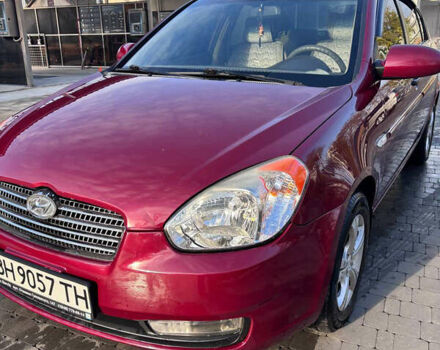 Красный Хендай Акцент, объемом двигателя 1.4 л и пробегом 206 тыс. км за 5100 $, фото 1 на Automoto.ua