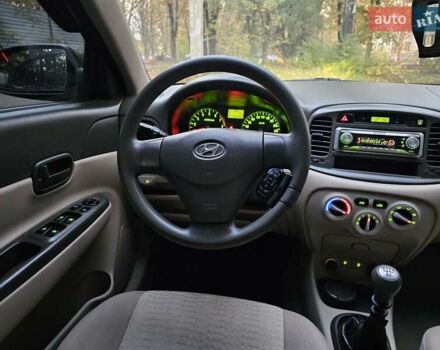 Хендай Акцент 2007 в Харькове на Automoto.ua Красный Хендай Акцент, объемом двигателя 1.4 л и пробегом 143 тыс. км за 4750 $, фото 41 на Automoto.ua