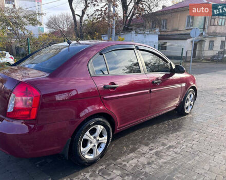 Красный Хендай Акцент, объемом двигателя 1.4 л и пробегом 206 тыс. км за 5100 $, фото 2 на Automoto.ua