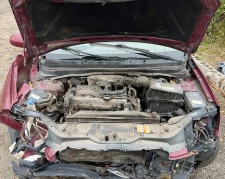 Хендай Акцент 2007 у Запоріжжя на Automoto.ua Червоний Хендай Акцент, об'ємом двигуна 1.4 л та пробігом 180 тис. км за 1700 $, фото 7 на Automoto.ua