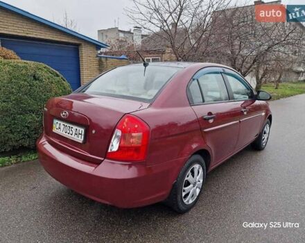 Красный Хендай Акцент, объемом двигателя 1.4 л и пробегом 237 тыс. км за 3900 $, фото 2 на Automoto.ua