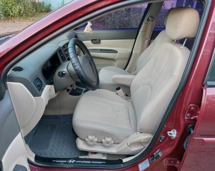 Красный Хендай Акцент, объемом двигателя 1.5 л и пробегом 250 тыс. км за 4450 $, фото 22 на Automoto.ua