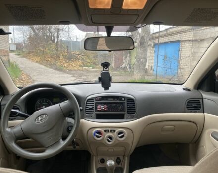 Червоний Хендай Акцент, об'ємом двигуна 1.4 л та пробігом 228 тис. км за 4950 $, фото 9 на Automoto.ua