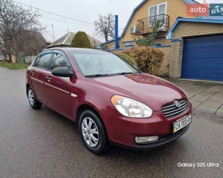 Красный Хендай Акцент, объемом двигателя 1.4 л и пробегом 237 тыс. км за 3900 $, фото 1 на Automoto.ua