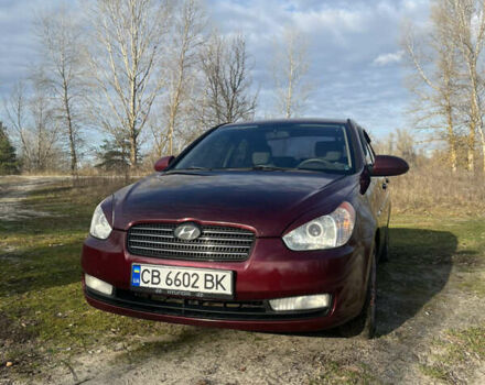 Червоний Хендай Акцент, об'ємом двигуна 1.6 л та пробігом 266 тис. км за 5500 $, фото 1 на Automoto.ua