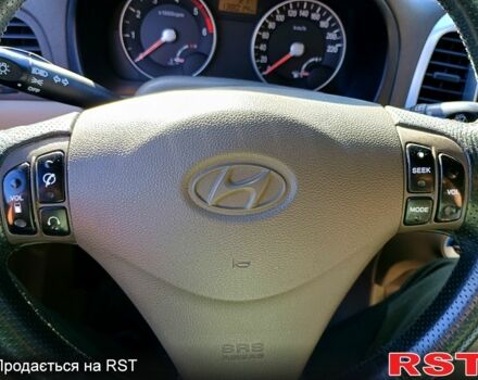 Червоний Хендай Акцент, об'ємом двигуна 1.5 л та пробігом 145 тис. км за 6150 $, фото 4 на Automoto.ua