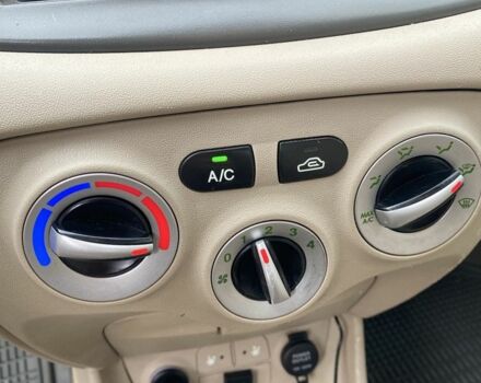 Червоний Хендай Акцент, об'ємом двигуна 1.4 л та пробігом 228 тис. км за 4950 $, фото 14 на Automoto.ua