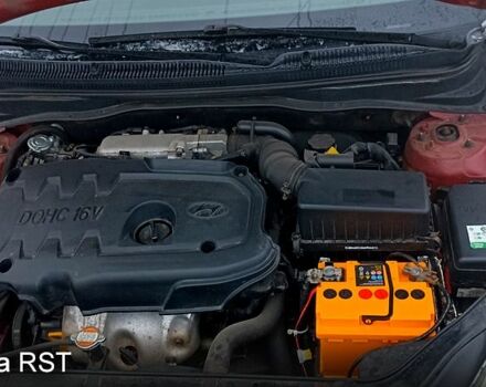 Червоний Хендай Акцент, об'ємом двигуна 1.4 л та пробігом 165 тис. км за 5000 $, фото 12 на Automoto.ua