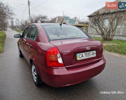 Красный Хендай Акцент, объемом двигателя 1.4 л и пробегом 237 тыс. км за 3900 $, фото 7 на Automoto.ua