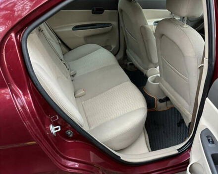 Красный Хендай Акцент, объемом двигателя 1.4 л и пробегом 200 тыс. км за 4750 $, фото 23 на Automoto.ua