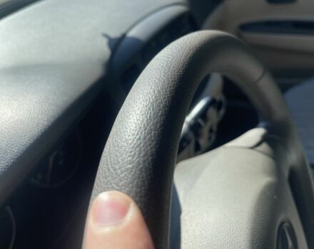 Красный Хендай Акцент, объемом двигателя 1.4 л и пробегом 150 тыс. км за 5300 $, фото 21 на Automoto.ua