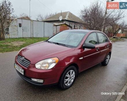 Красный Хендай Акцент, объемом двигателя 1.4 л и пробегом 237 тыс. км за 3900 $, фото 9 на Automoto.ua