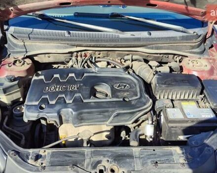 Красный Хендай Акцент, объемом двигателя 1.4 л и пробегом 325 тыс. км за 4000 $, фото 17 на Automoto.ua