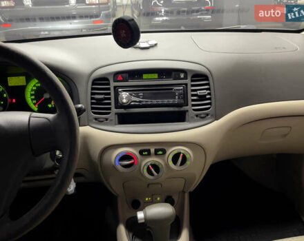 Червоний Хендай Акцент, об'ємом двигуна 1.4 л та пробігом 122 тис. км за 5800 $, фото 16 на Automoto.ua