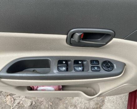 Червоний Хендай Акцент, об'ємом двигуна 1.4 л та пробігом 228 тис. км за 4950 $, фото 10 на Automoto.ua