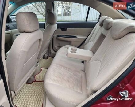 Красный Хендай Акцент, объемом двигателя 1.4 л и пробегом 237 тыс. км за 3900 $, фото 14 на Automoto.ua