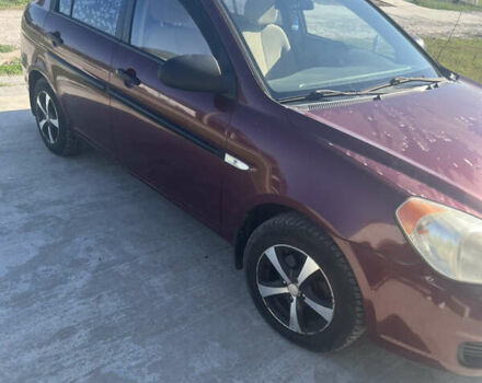 Красный Хендай Акцент, объемом двигателя 1.4 л и пробегом 261 тыс. км за 3900 $, фото 1 на Automoto.ua