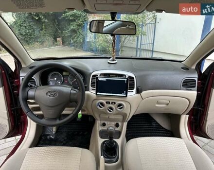 Красный Хендай Акцент, объемом двигателя 1.49 л и пробегом 165 тыс. км за 5550 $, фото 35 на Automoto.ua