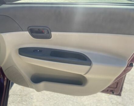 Красный Хендай Акцент, объемом двигателя 1.4 л и пробегом 150 тыс. км за 5300 $, фото 8 на Automoto.ua