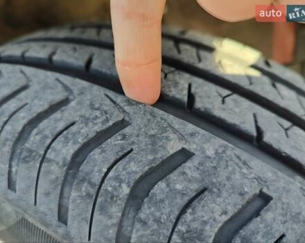 Червоний Хендай Акцент, об'ємом двигуна 1.4 л та пробігом 168 тис. км за 3900 $, фото 23 на Automoto.ua