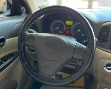 Красный Хендай Акцент, объемом двигателя 1.4 л и пробегом 233 тыс. км за 5000 $, фото 10 на Automoto.ua