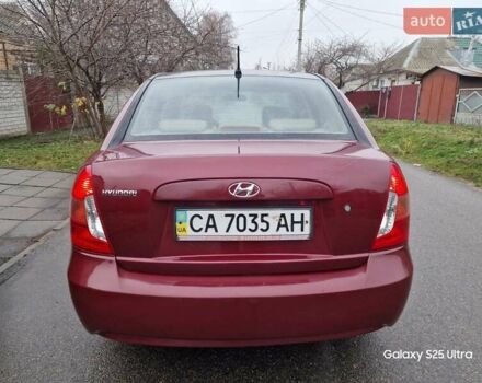Красный Хендай Акцент, объемом двигателя 1.4 л и пробегом 237 тыс. км за 3900 $, фото 6 на Automoto.ua