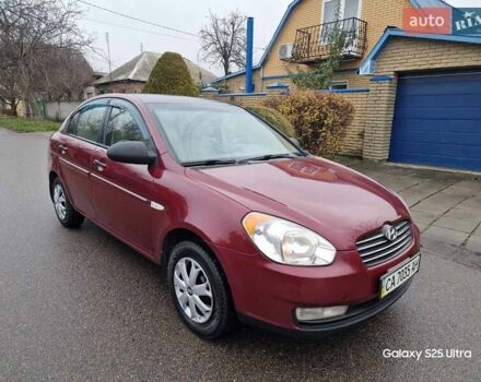 Красный Хендай Акцент, объемом двигателя 1.4 л и пробегом 237 тыс. км за 3900 $, фото 11 на Automoto.ua