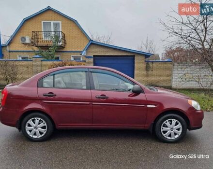 Красный Хендай Акцент, объемом двигателя 1.4 л и пробегом 237 тыс. км за 3900 $, фото 3 на Automoto.ua