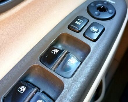 Червоний Хендай Акцент, об'ємом двигуна 1.5 л та пробігом 145 тис. км за 6150 $, фото 10 на Automoto.ua